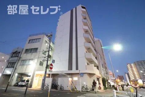 サンドリヨン【8階】の外観