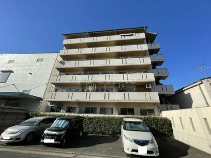 カーサ・ベージュ【5階】の外観