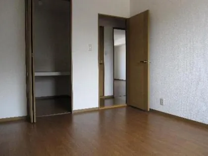 クレール徳力【2階】の居間