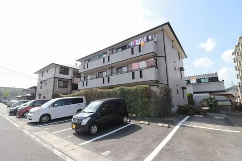 コンフォールⅠ番館【1階】の外観