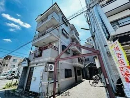 ピースハイツ長堂B棟【1階】の外観