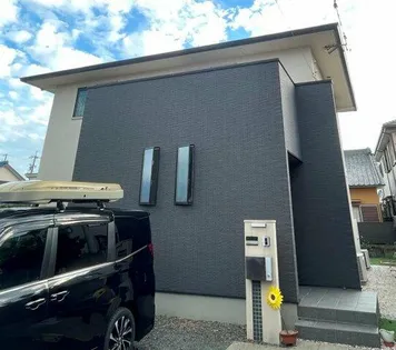 愛知県岡崎市上六名2丁目【一戸建】の外観