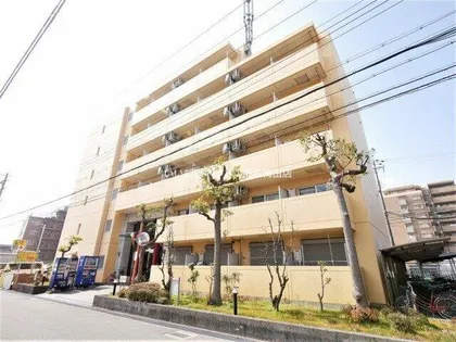 グランコート江坂【5階】の外観