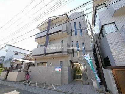 ファミーユ垂水【2階】の外観