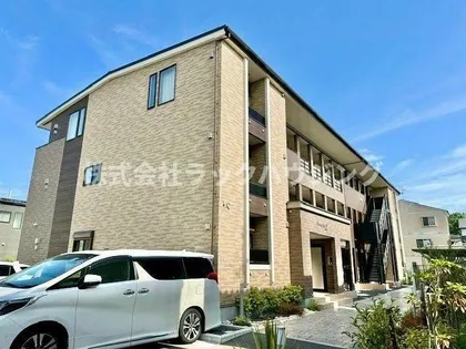 セレーノヴィータ【2階】の外観