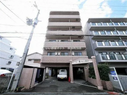 カサミラ【6階】の外観