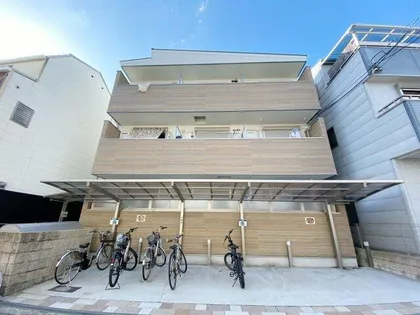 クリエオーレ舎利寺【2階】の外観