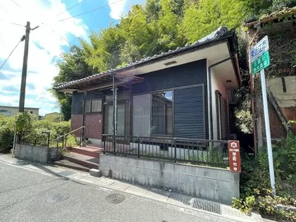 滋賀県近江八幡市安土町石寺【一戸建】の外観