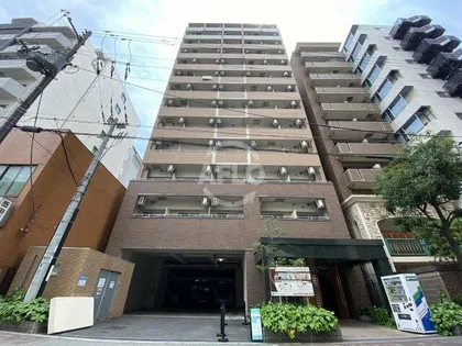 アーデンタワー靭公園【11階】の外観