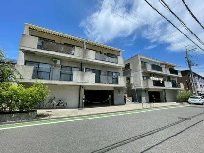 ラジュニール春日丘【4階】の外観