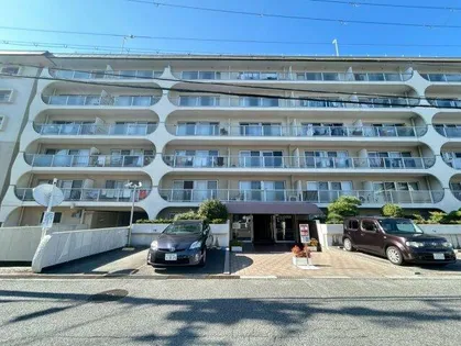 カネボウ三ツ池台マンション【3階】の外観