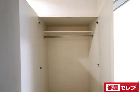 シーズンコート塩釜駅前【303号室】の内装