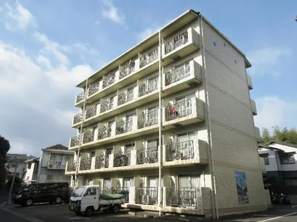 滋賀県大津市石山寺3丁目【マンション】の外観