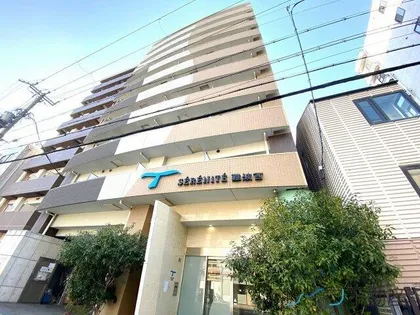 セレニテ難波西【3階】の外観