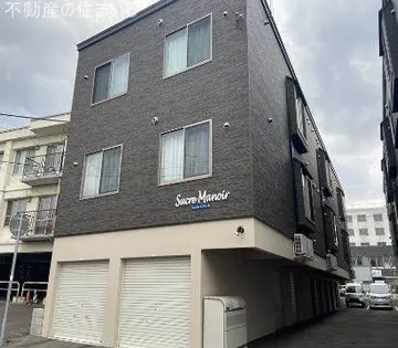 シュクルマノワール【2階】の外観