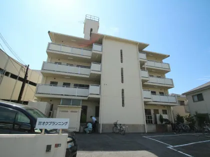 栄町マンションの画像