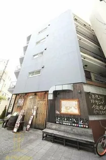 ニューフジマンション【2階】の外観