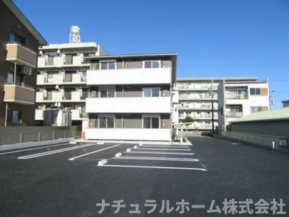 グリーンパーク弥生 A【3階】の外観