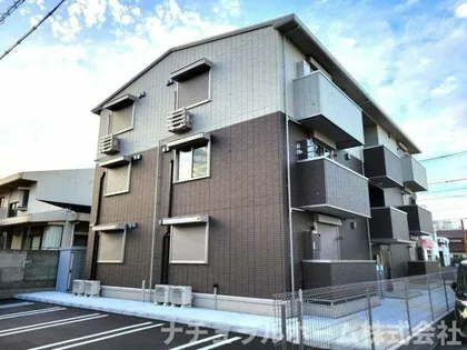 ソレイユ入船の画像