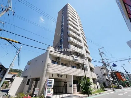 大阪府吹田市垂水町1丁目【マンション】の外観