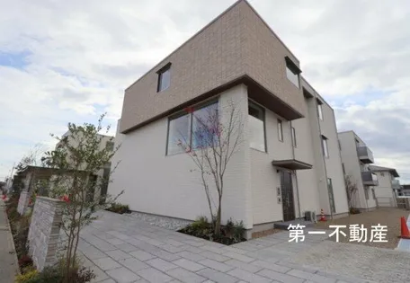 ザ フジイ ガーデンの画像