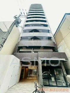 コンフォリア・リヴ大阪本町【9階】の外観