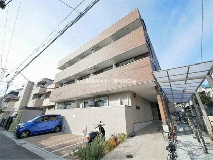 プルメリア江坂【1階】の外観