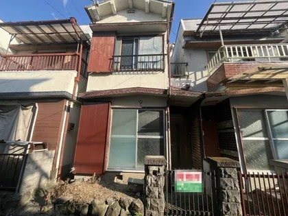 大阪府大阪狭山市半田5丁目【テラスハウス】の外観