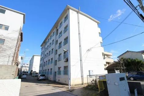 名谷農住団地H棟の画像