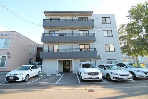 北海道札幌市東区北十八条東16丁目【アパート】の外観