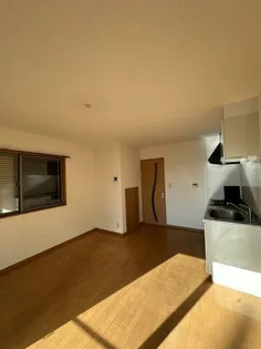 ジュエル浄水【D号室】の居間