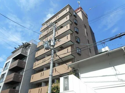 アパルト四天王寺Ⅱ【6階】の外観