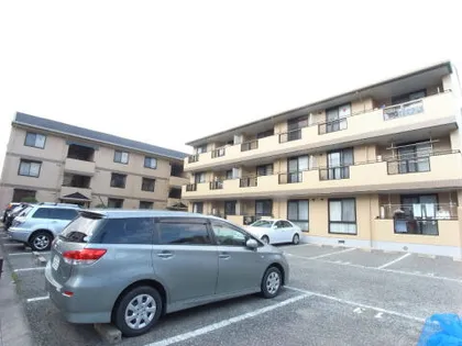 ファミール高木の画像