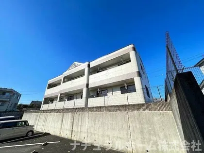 ホワイトハウス草間の画像