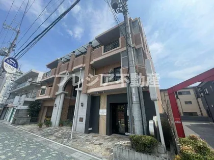 ドルチェ東甲子園【3階】の外観