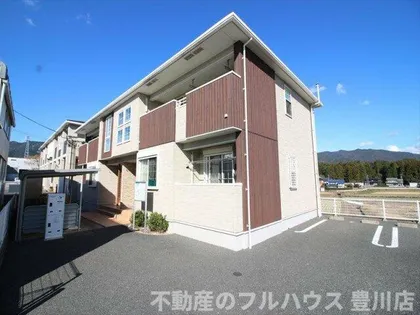 レリーナB【2階】の外観