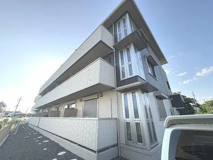 京都府城陽市久世北垣内【アパート】の外観