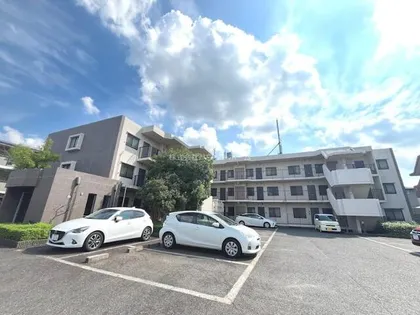 レジデンス碩【2階】の外観