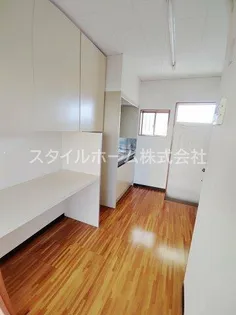 カブリオレ【1階】の居間