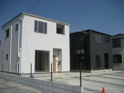 兵庫県加東市南山3丁目【一戸建】の外観