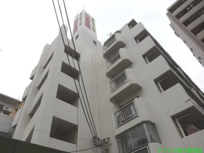 東中島マンション【6階】の外観