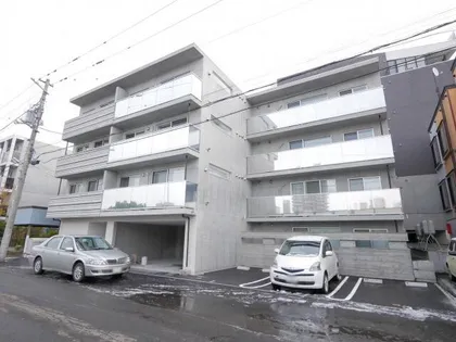 北海道札幌市豊平区水車町7丁目【マンション】の外観