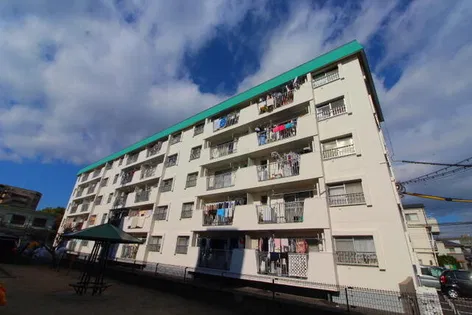 マンション沢良宜B棟の画像