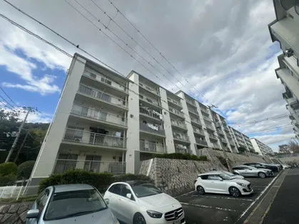 須磨一ノ谷グリーンハイツG棟【5階】の外観