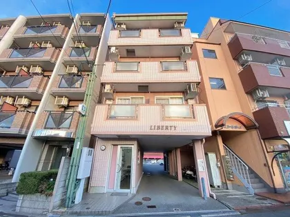 リバティ久保【4階】の外観