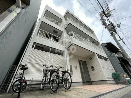 ルシエル難波の画像