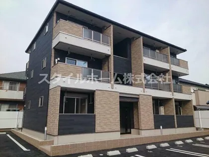 アベニール Bの画像