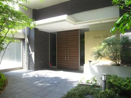 シュライン樹館【11階】の玄関