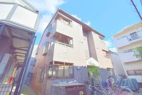 メゾン・アビニョン【3階】の外観