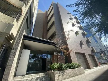ルトゥール【4階】の外観
